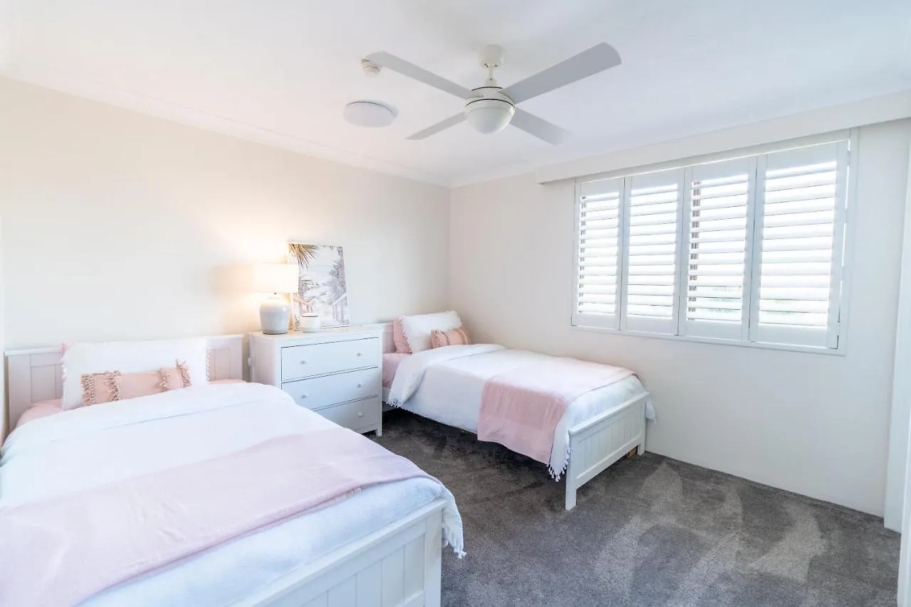 Beach Palms Holiday Apartments Gold Coast Aparthotel